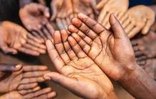 大學生貧困申請書范文