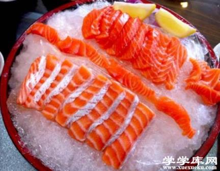 吃三文魚用什么調料 芥末醬油寇昂皆可